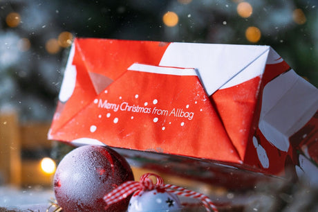 Weihnachtspapiertüte 180x80x220mm Roter Weihnachtself