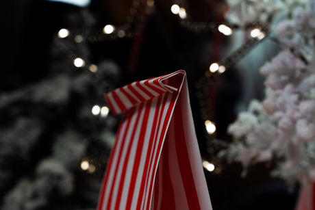 Weihnachtsgeschenktüten Set rot und weiß 8-tlg.