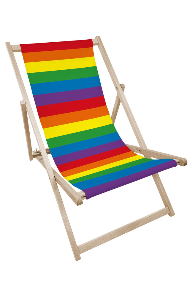 Holz-Liegestuhl mit abstraktem Aufdruck LGBT