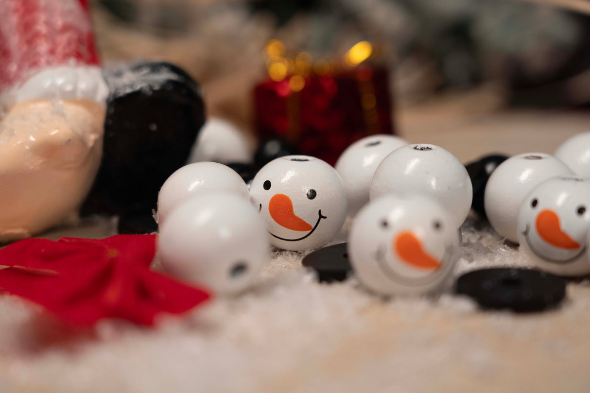 DIY Weihnachtsbaum-Schneemänner